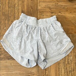 Lululemon Hotty hot shorts